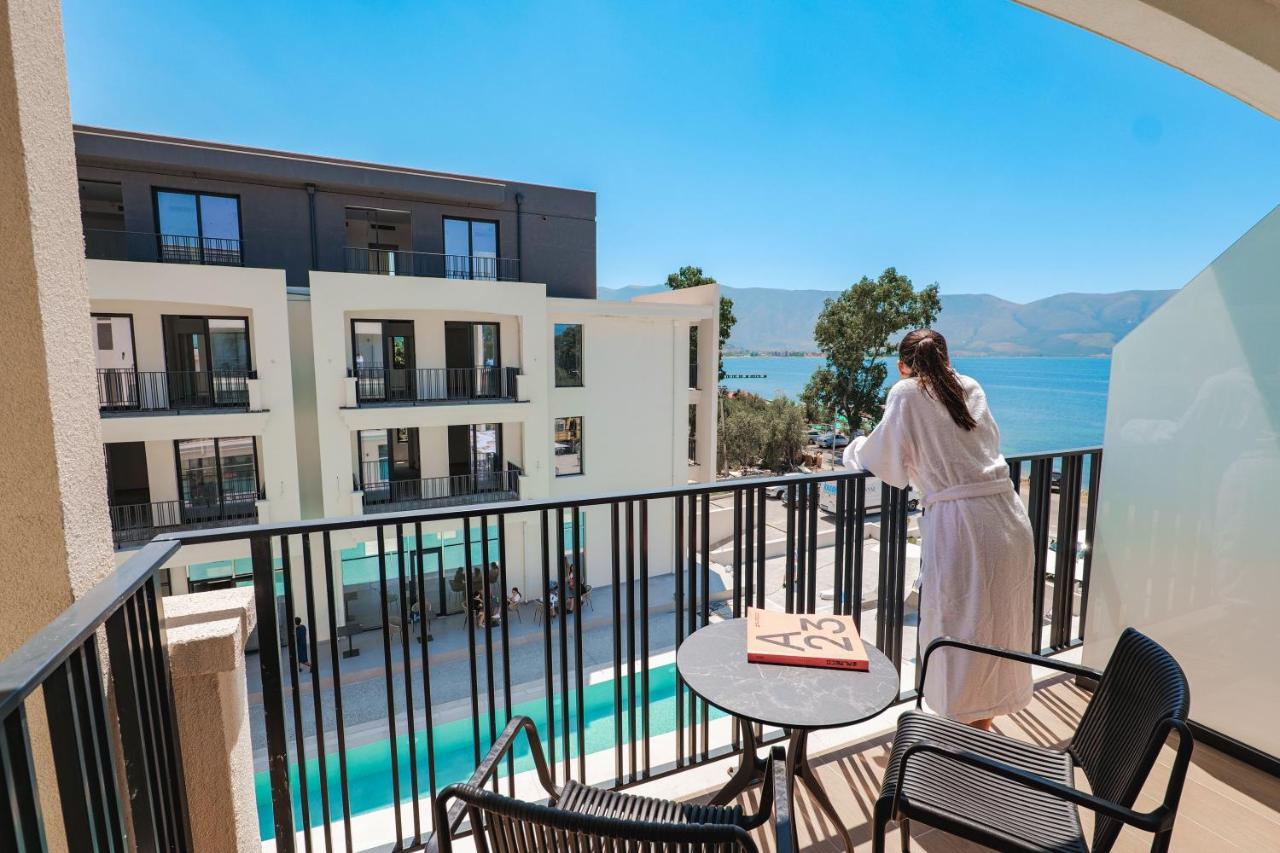 Jost Caravel Hotel Radhima Kültér fotó