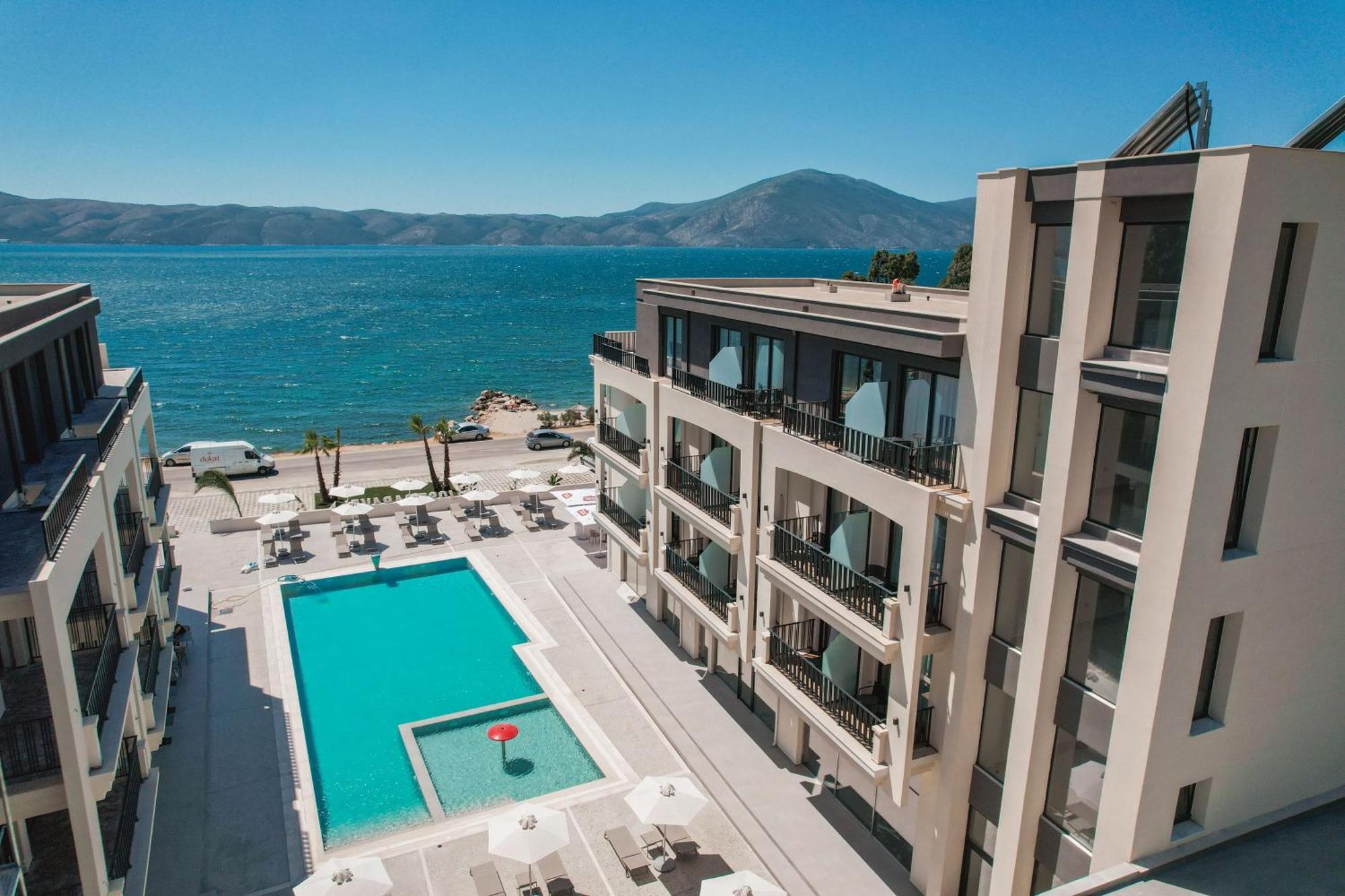 Jost Caravel Hotel Radhima Kültér fotó