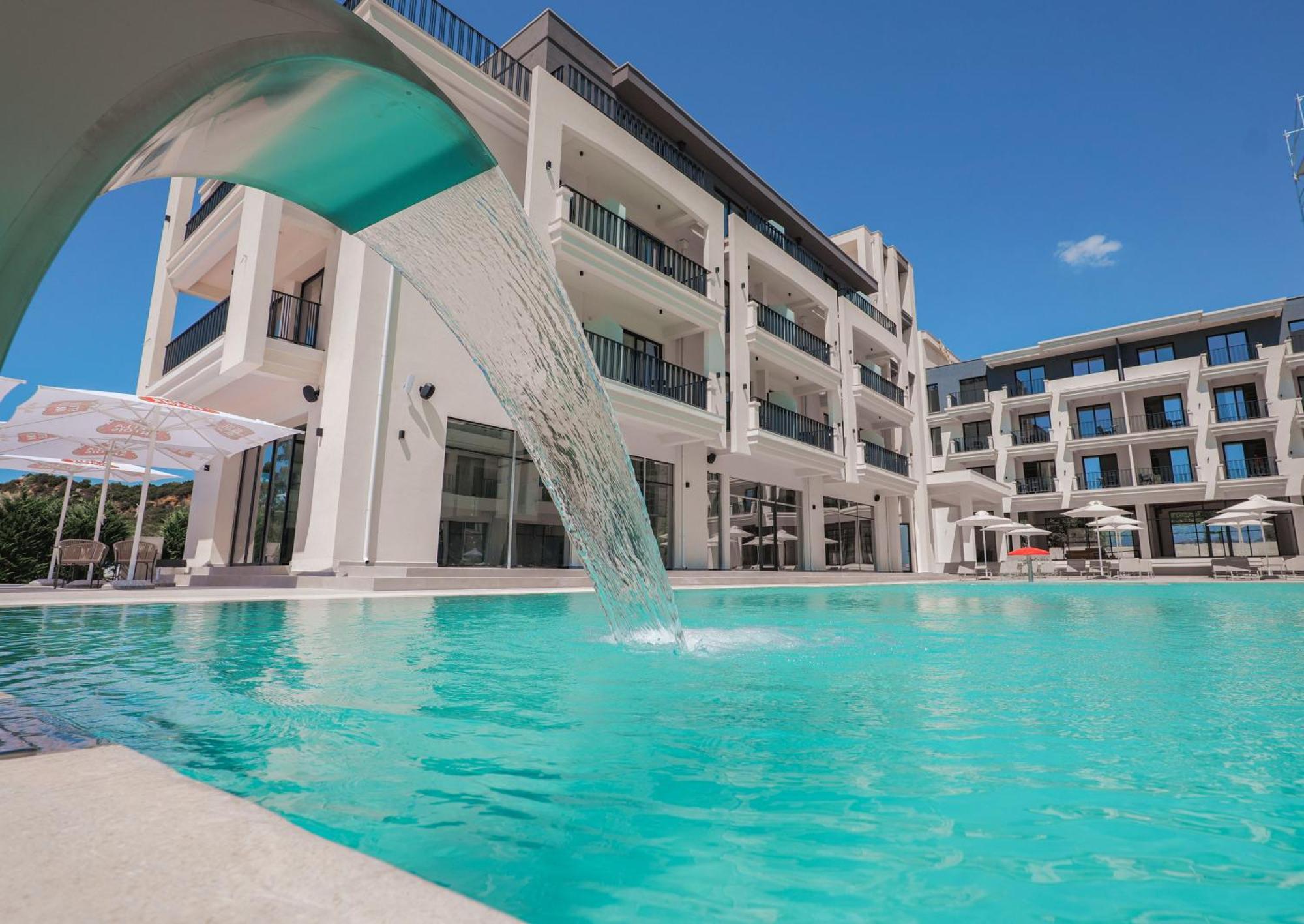 Jost Caravel Hotel Radhima Kültér fotó