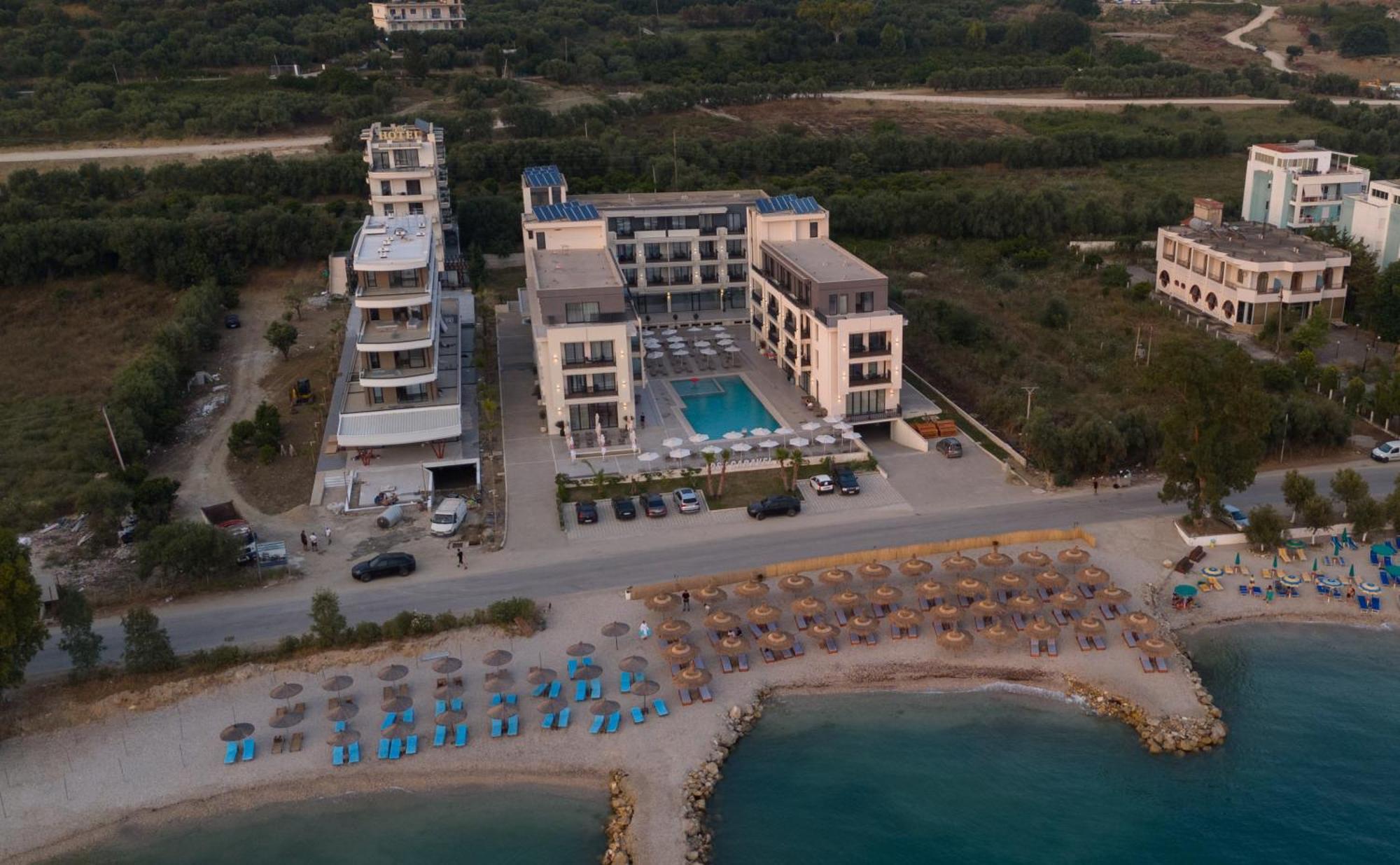 Jost Caravel Hotel Radhima Kültér fotó