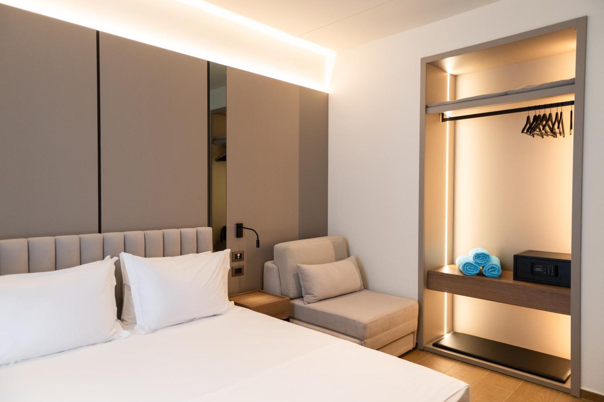 Jost Caravel Hotel Radhima Kültér fotó